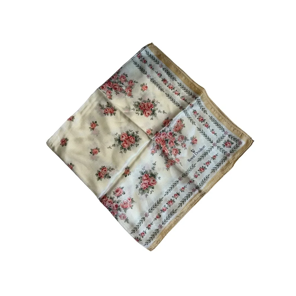 Royal Doulton Floral Handkerchief Ivory Pink Roses Leaves Print‎ Vintage Elegant
